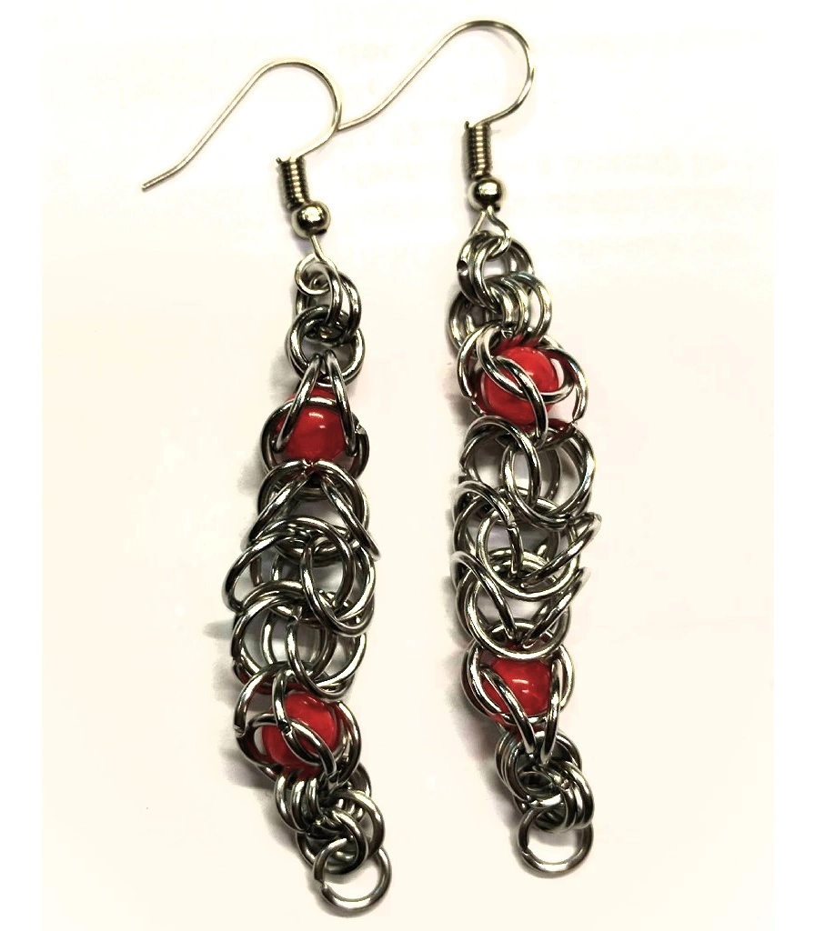 серьги кольчужные коралл (узкие, ручная работа)