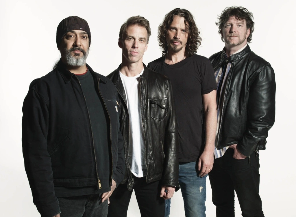 SOUNDGARDEN.jpg SOUNDGARDEN.jpg