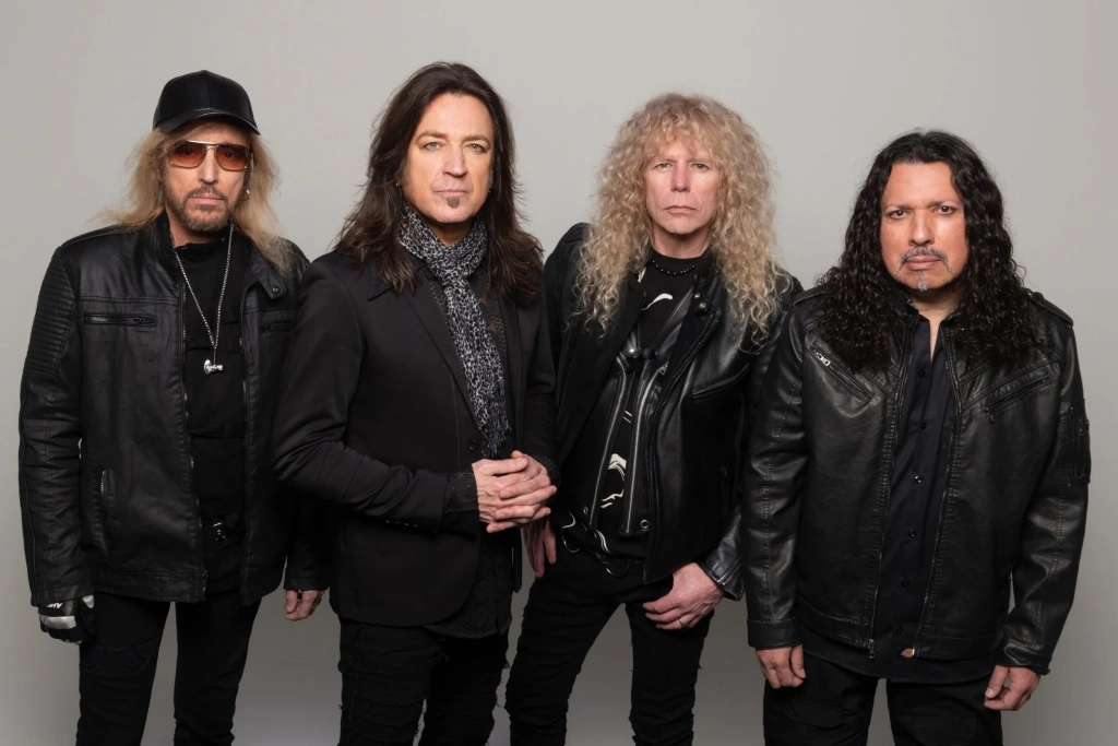 stryper.jpg stryper.jpg