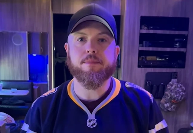 jameyjasta.jpg jameyjasta.jpg