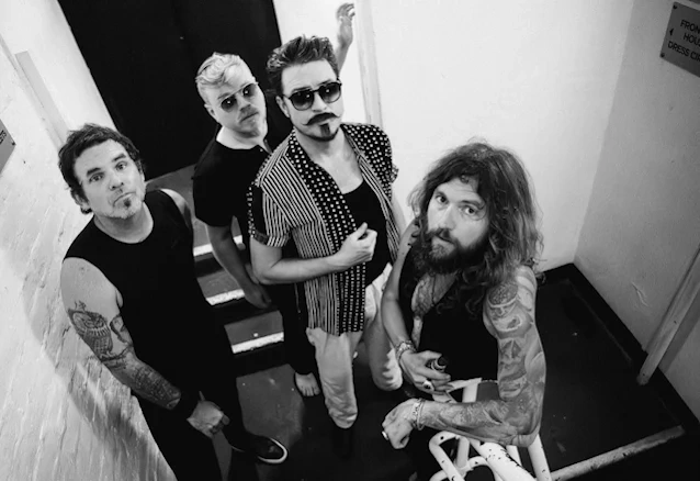 rivalsons.jpg rivalsons.jpg
