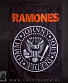 флаг ramones (лого, красная надпись)