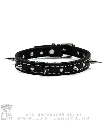 ошейник кожаный 1 ряд шипы и клепки (шипы большие и малые, прострочка белая, на пряжке)