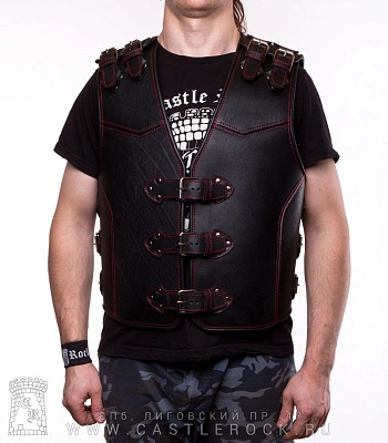 жилет байкерский кожаный на ремнях (прострочка красная)