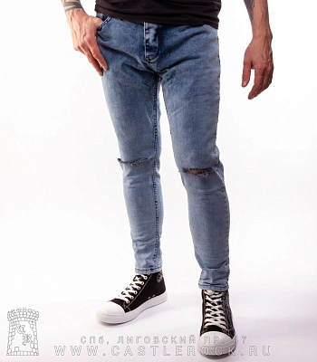 джинсы голубые светлые (протертые на коленях)