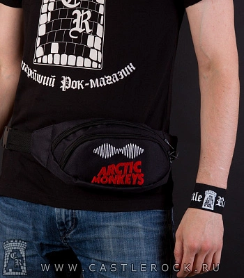 сумка на пояс с вышивкой arctic monkeys