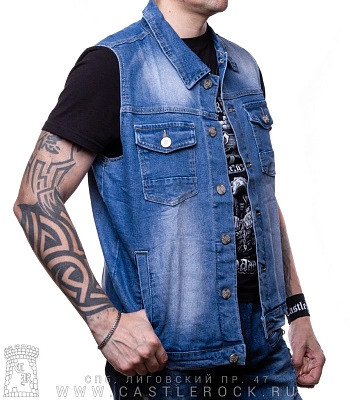 жилет джинсовый голубой (протертый) 30225