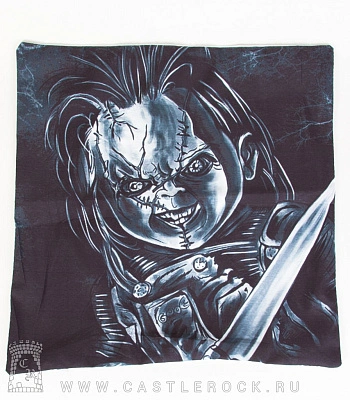 чехол на подушку кукла чаки с ножом (ч/б)