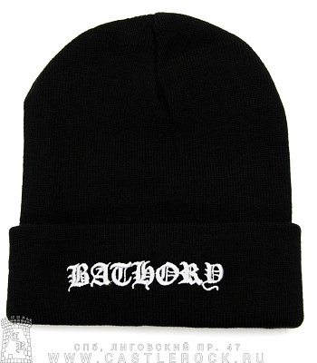 шапка с отворотом и вышивкой bathory