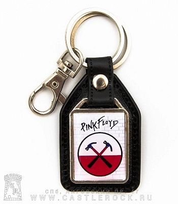 брелок прямоугольный на подкладке pink floyd "the wall" (молотки)
