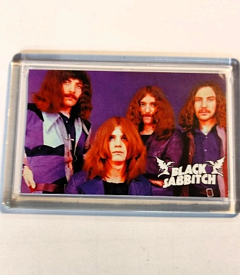 магнит прямоугольный black sabbath (группа, фиолетовый фон)