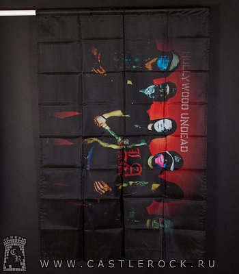 флаг hollywood undead (группа в масках, красный фон)