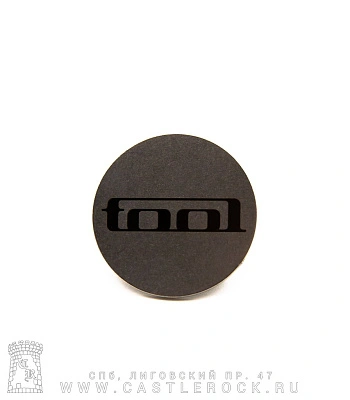 значок цанга с гравировкой tool