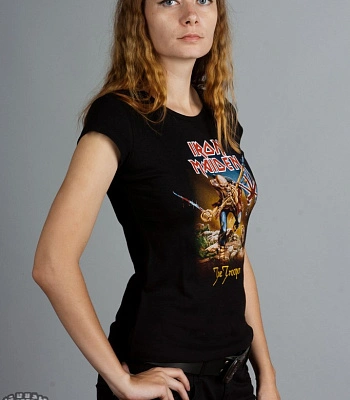 женская футболка iron maiden "the trooper"