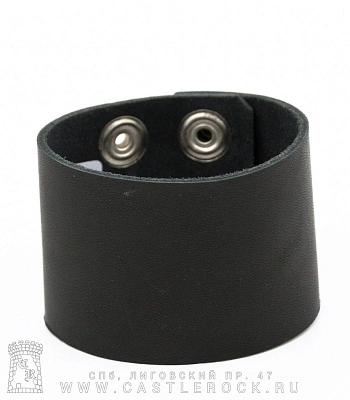 напульсник кожаный полотно черный широкий (на клепках)