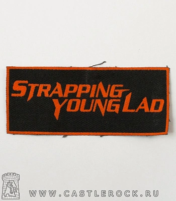 нашивка strapping young lad (лого красное)