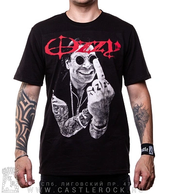футболка ozzy osbourne показывает fuck