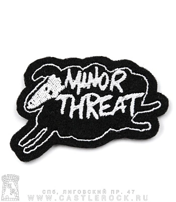 нашивка minor threat "out of step" (вышивка)