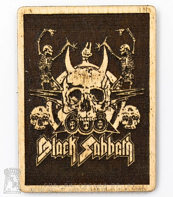 магнит деревянный black sabbath (череп)