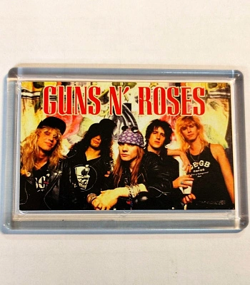 магнит прямоугольный guns'n'roses (группа, светлый фон)