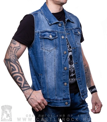 жилет джинсовый голубой (протертый) 30222