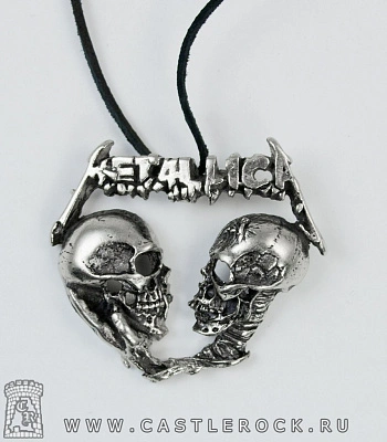 подвеска metallica (два черепа)