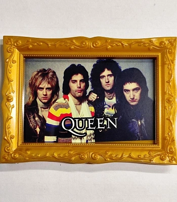 магнит прямоугольный queen (группа, серый фон, багет)