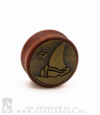 Плаг Дерево с Вставкой Кораблик 28 мм