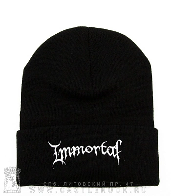 шапка с отворотом и вышивкой immortal