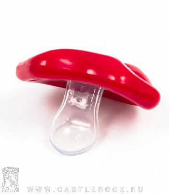 соска-пустышка закусив губу