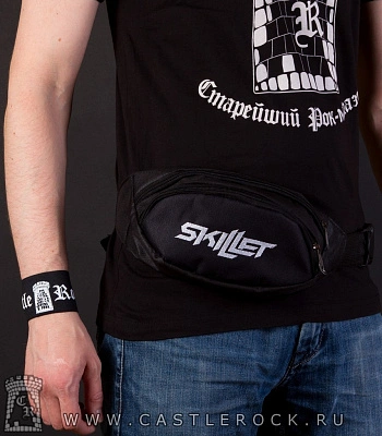 сумка на пояс с вышивкой skillet