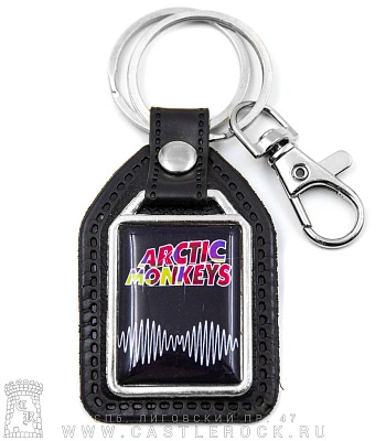 брелок прямоугольный на подкладке arctic monkeys