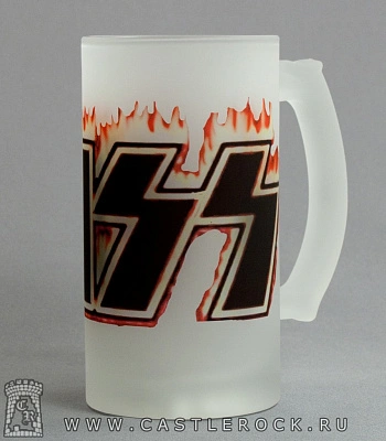 кружка пивная стеклянная kiss (лого в огне)