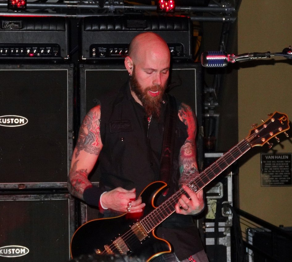 drowningpool1.jpg drowningpool1.jpg