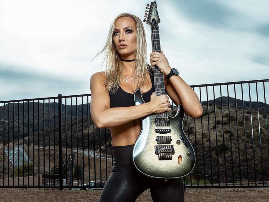 nita-strauss.jpg