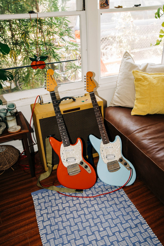 Fender_JagStang.jpg Fender_JagStang.jpg