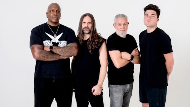 sepultura.jpg sepultura.jpg