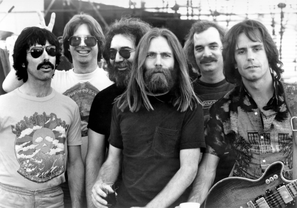 The-Grateful-Dead2.jpg The-Grateful-Dead2.jpg