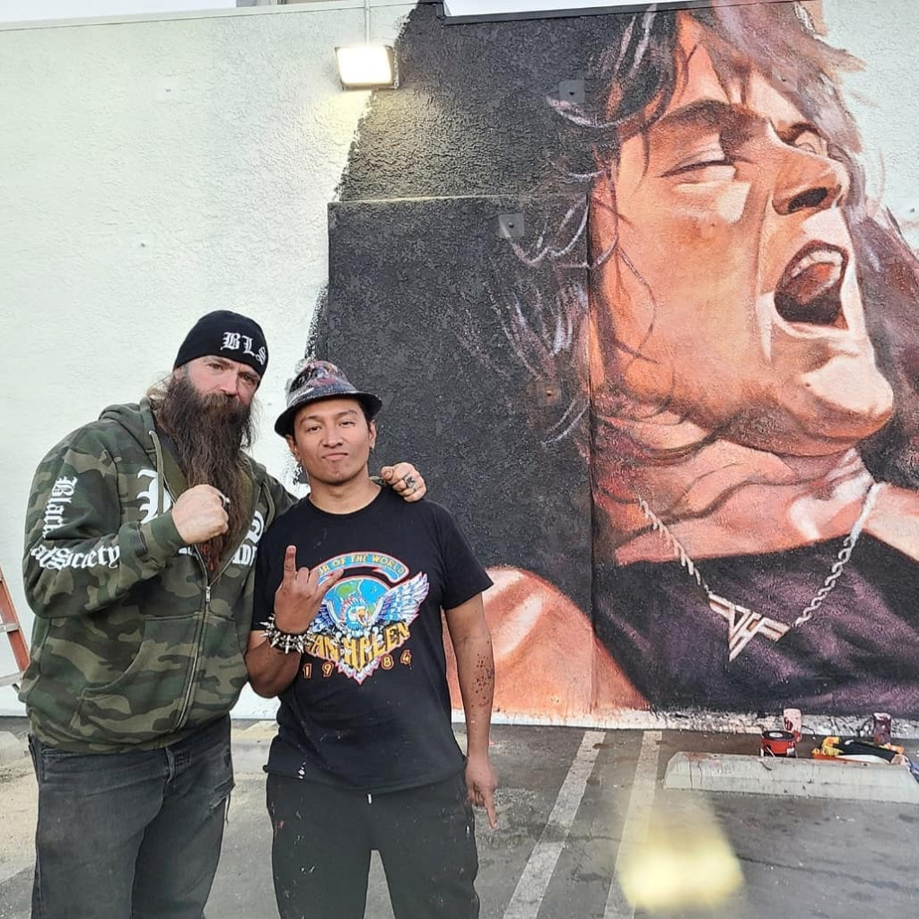 vanhalenmural.jpg vanhalenmural.jpg