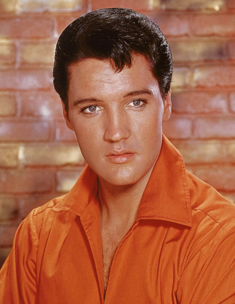 Elvis-Presley-1.jpg Elvis-Presley-1.jpg