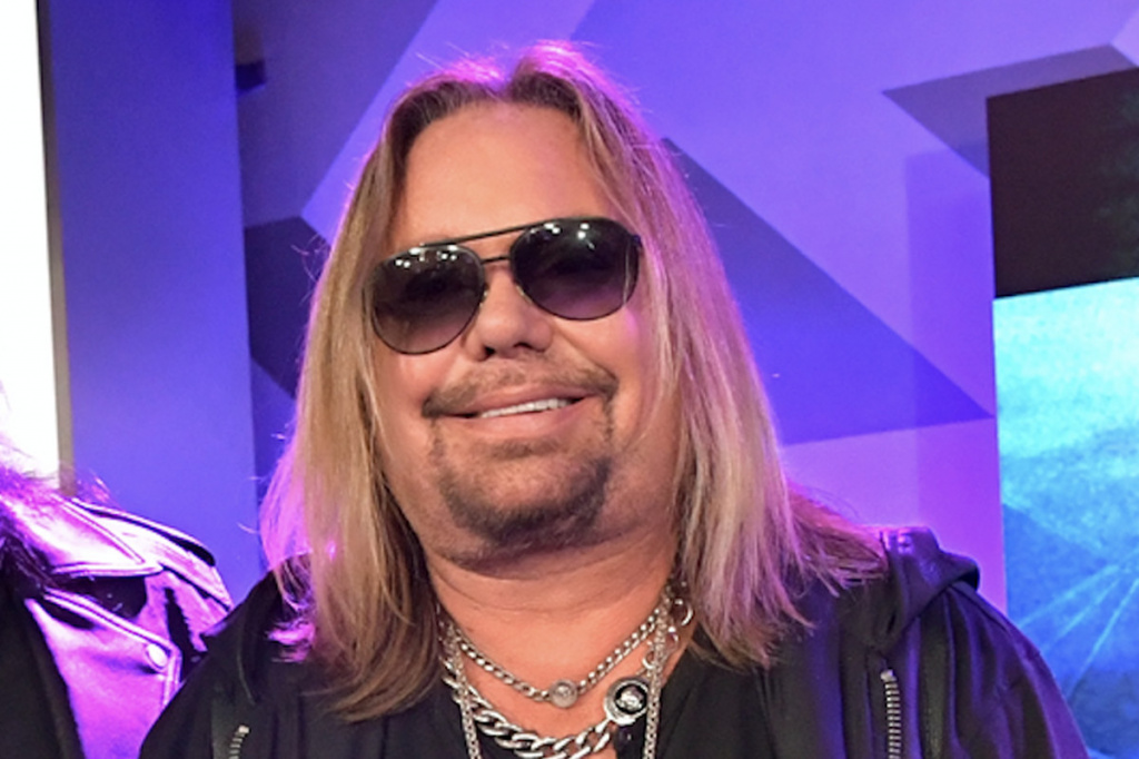vinceneil.jpg vinceneil.jpg