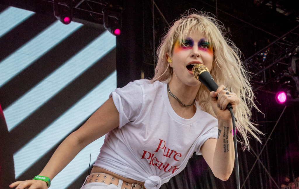 Hayley-Williams.jpg Hayley-Williams.jpg