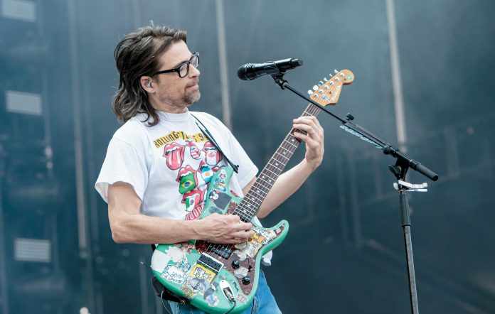 Weezer.jpg Weezer.jpg