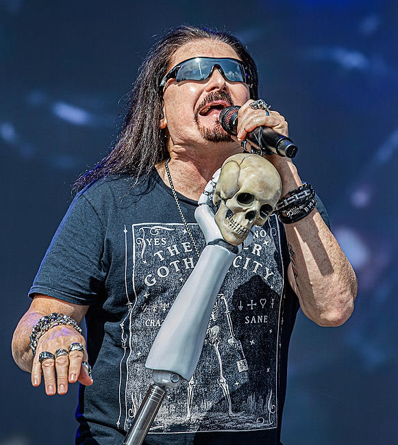James-LaBrie-Dream-Theater.jpg James-LaBrie-Dream-Theater.jpg