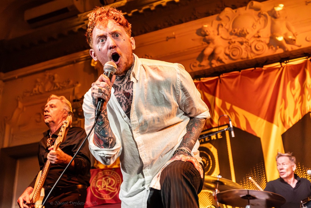 sex_pistols2.jpg sex_pistols2.jpg
