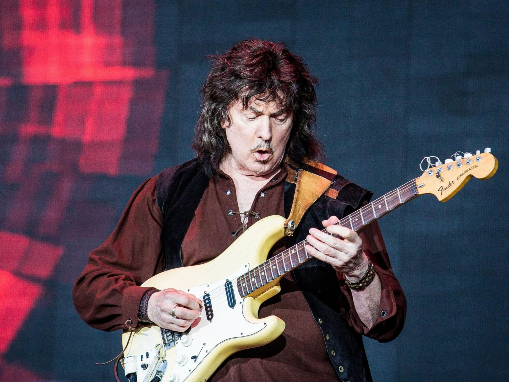 Ritchie-Blackmore.jpg Ritchie-Blackmore.jpg