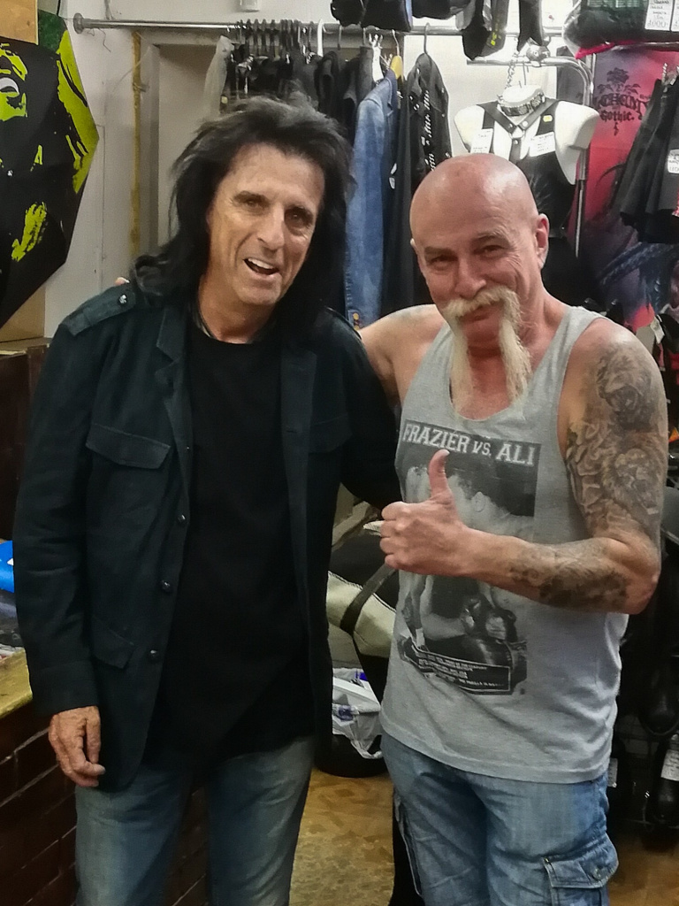 Alice Cooper.jpg Alice Cooper.jpg