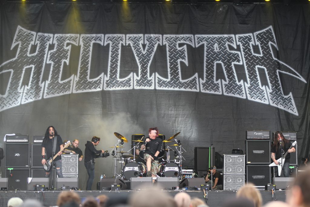 Hellyeah.jpg Hellyeah.jpg