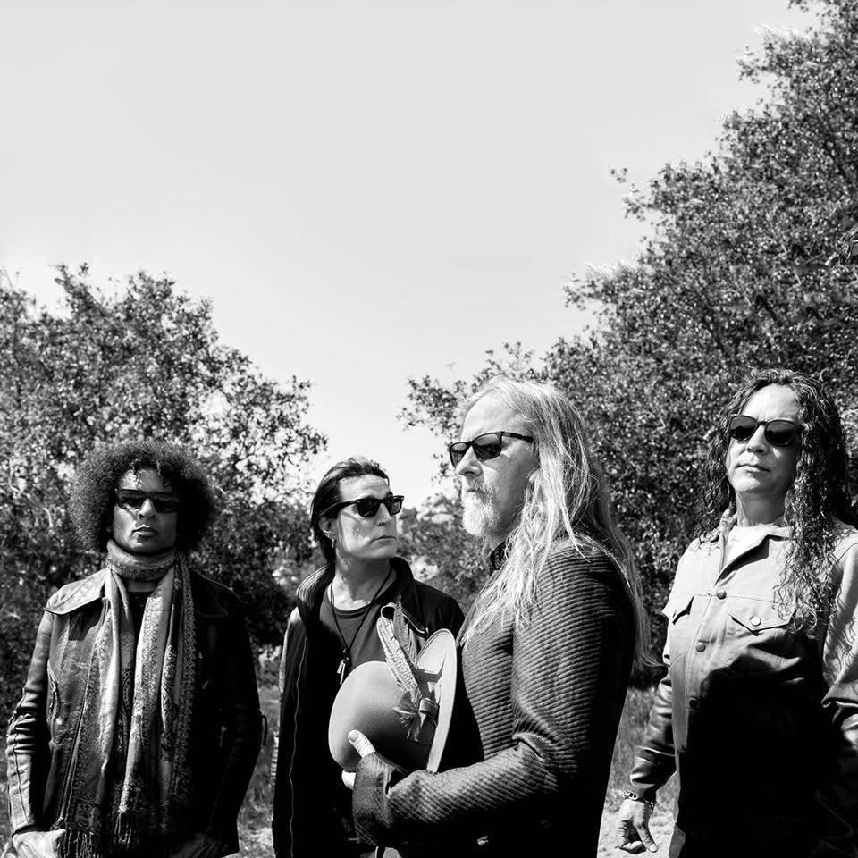 alice-in-chains.jpg alice-in-chains.jpg