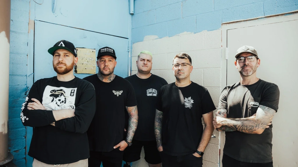 theghostinside1.jpg theghostinside1.jpg